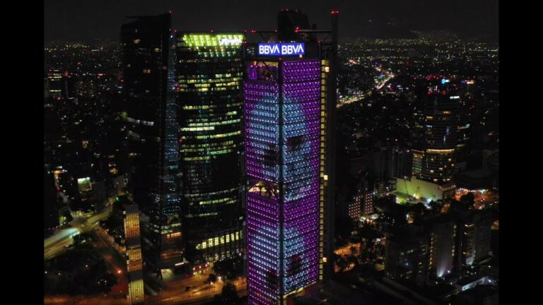 Centro Comercial Bancomer en Nicol&aacute;s Romero: El nuevo epicentro de la ciudad