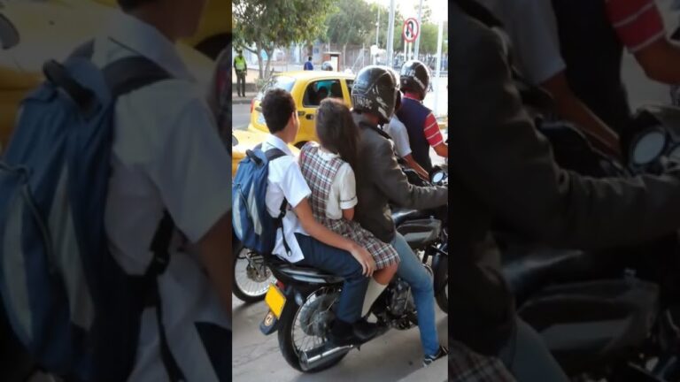 &iquest;Es posible llevar a 3 personas en una moto?